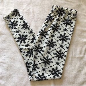 Snowflake Christmas Leggings ❄️🎄